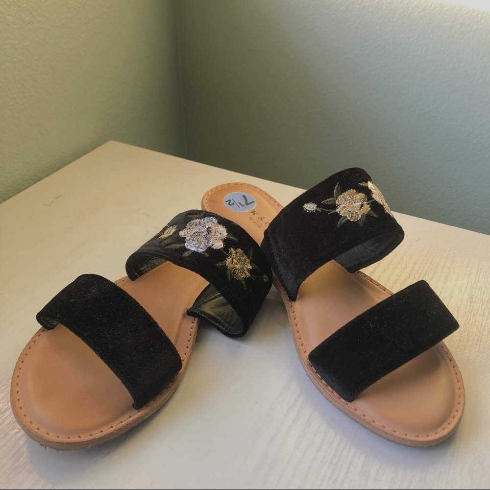 Suede Floral Sandal